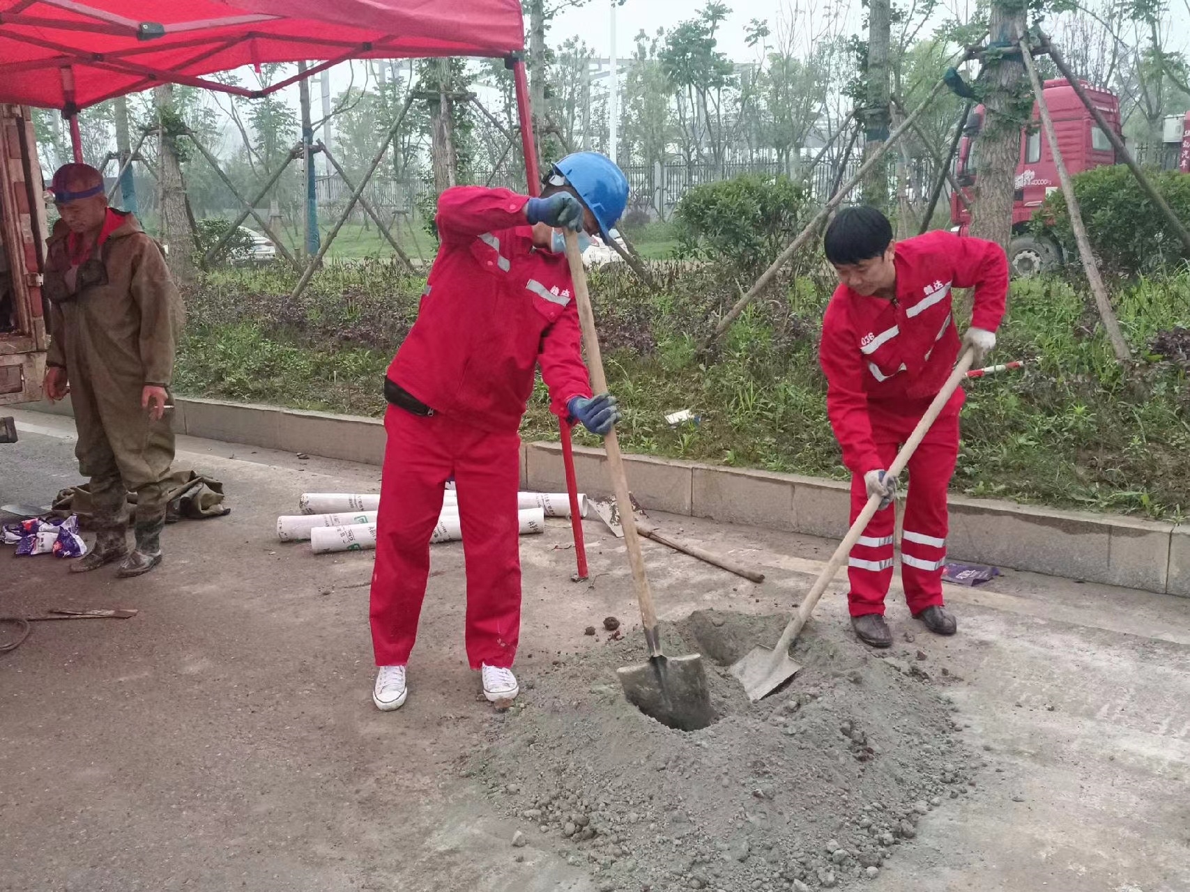 河池管道疏通哪家好】及时进行市政管道清淤